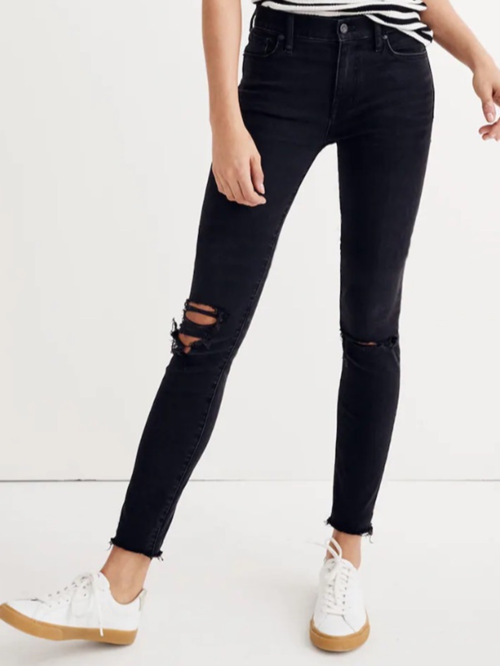 NWT Madewell Mid Rise Distressed Skinny Jeans Size 23 In Black Sea